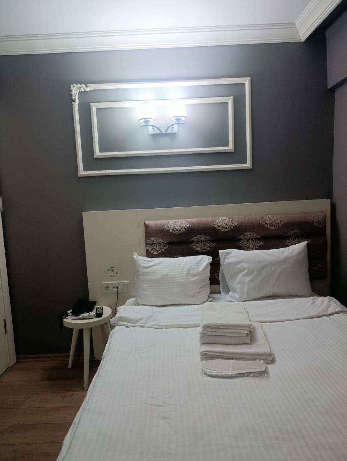 The Wolf Hotel — Fotoğraflar 2